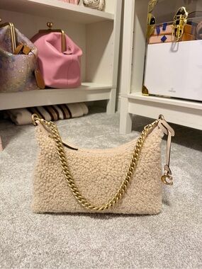 Coach Shearling Juliet 25 Shoulder Bag with Gold Chain - Cream